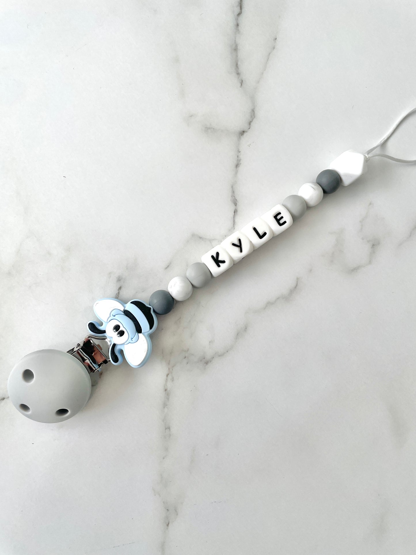 Personalised dummy chain, dummy clip, dummy holder, blue bee, Kyle design.