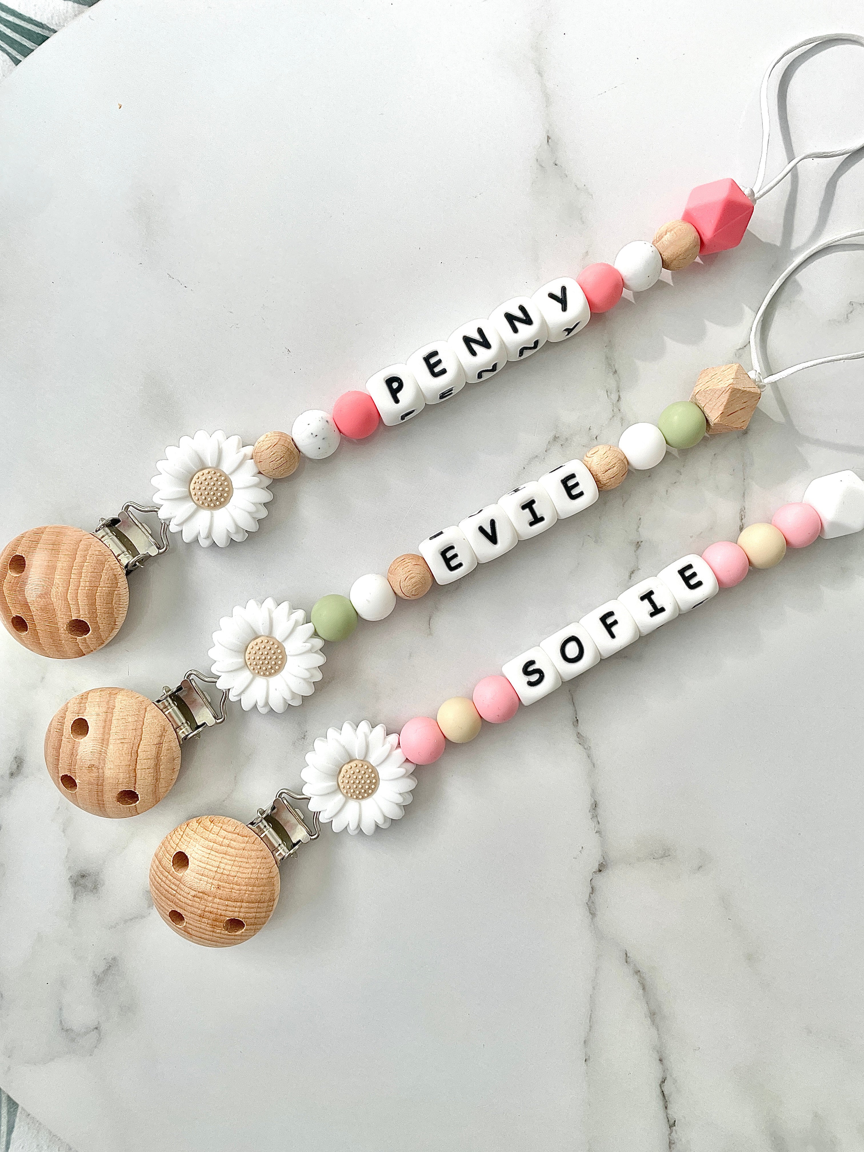 Personalised dummy chain, dummy clip, dummy holder, white beige daisym