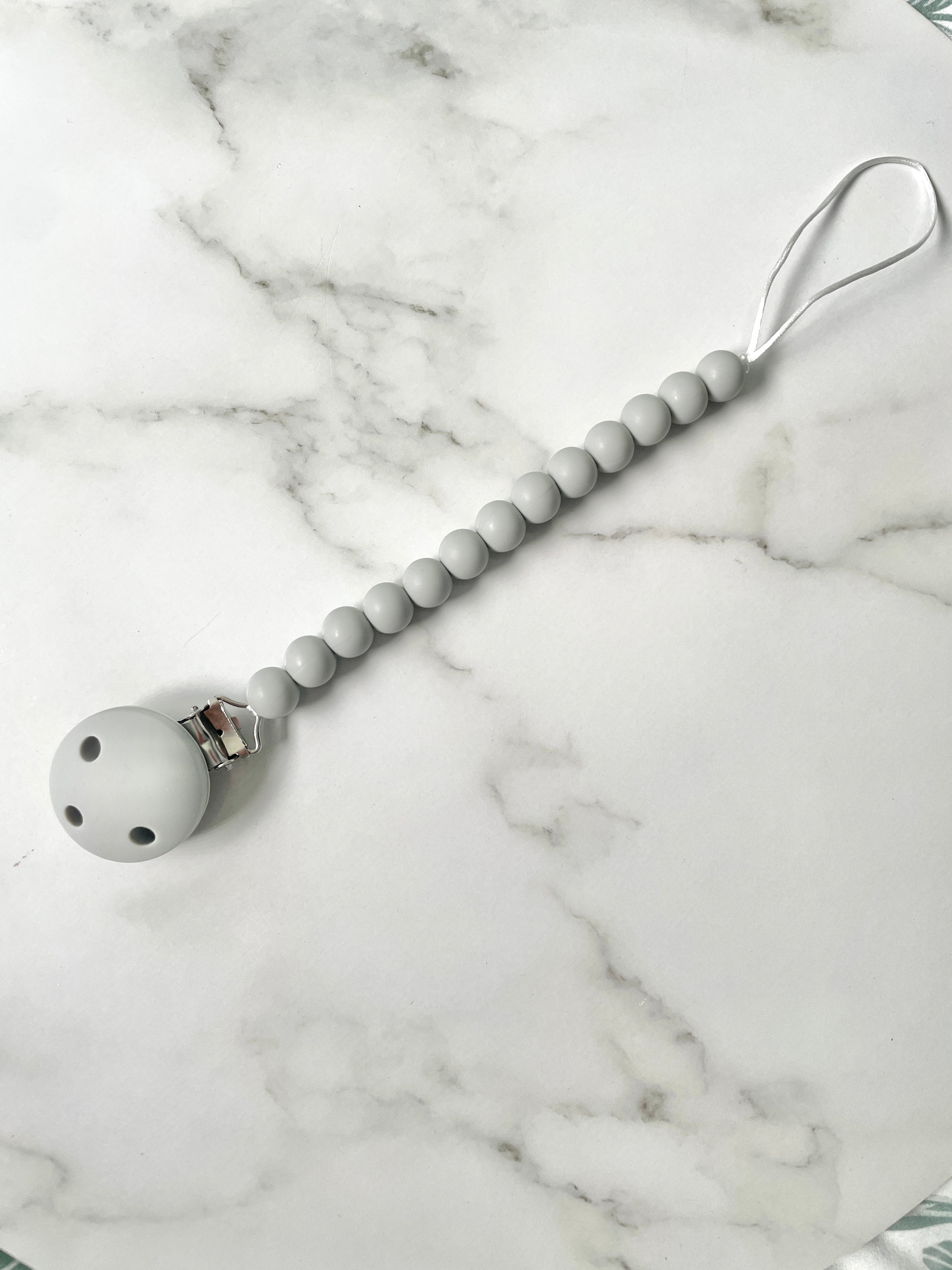Dummy Chain, beaded dummy Clip, Dummy Holder - grey.