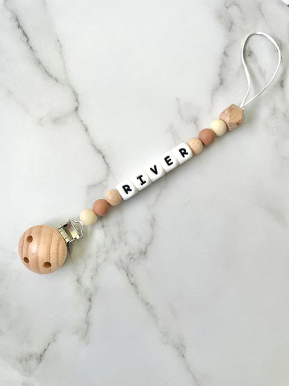 Personalised dummy chain, beaded dummy clip, name dummy holder, neutral colour - River
