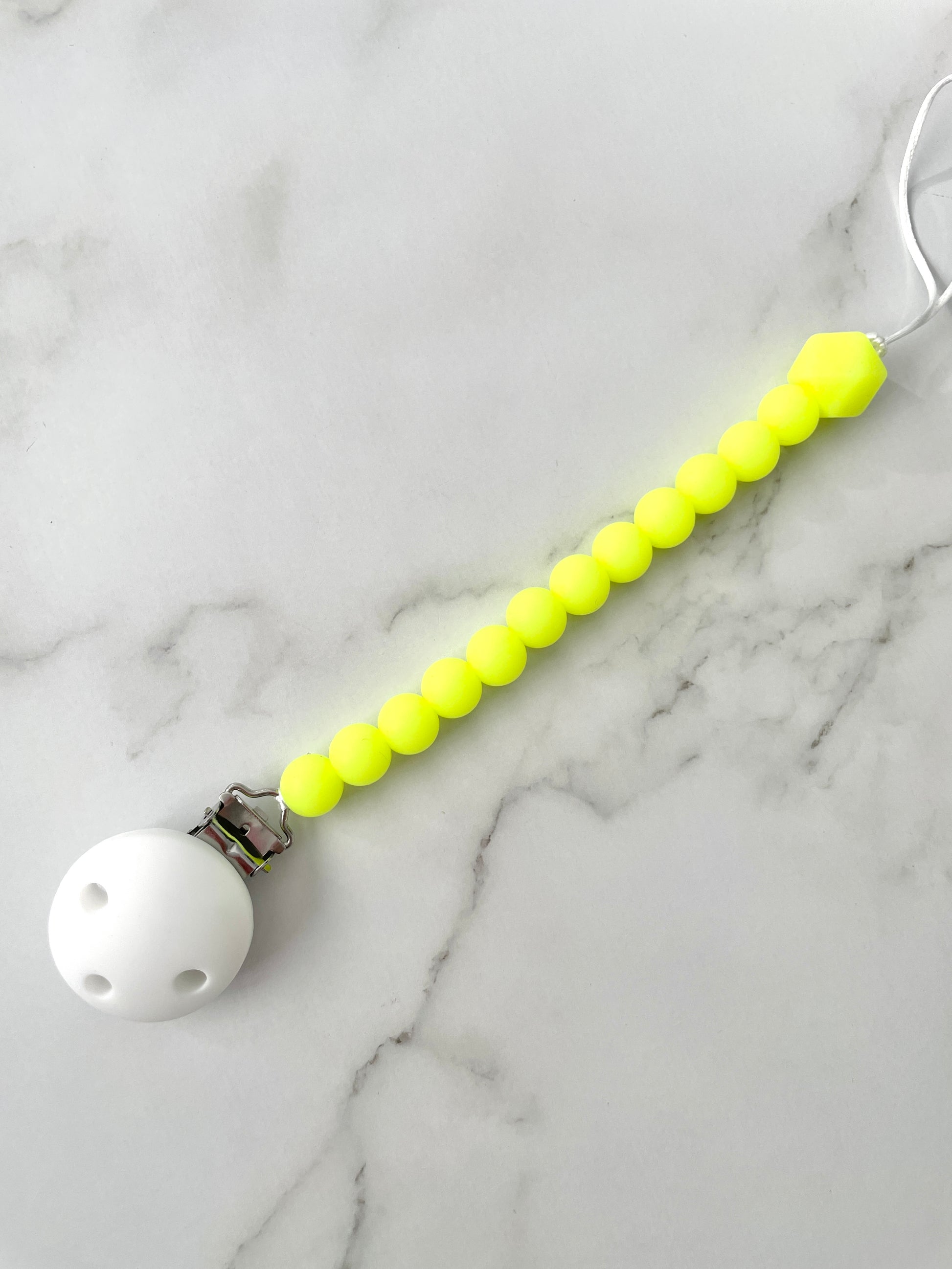 Glow in the dark dummy chain - bright yellow.