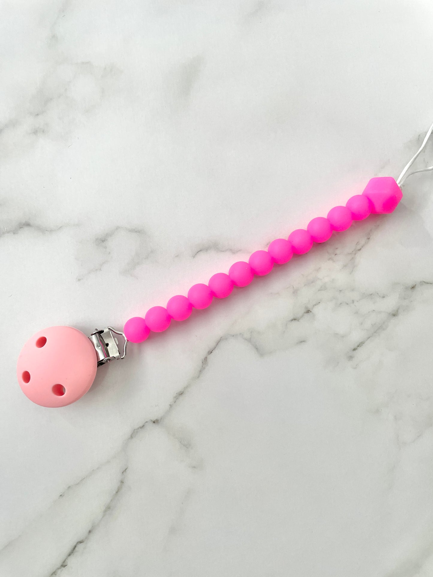 Glow in the dark dummy chain - pink.