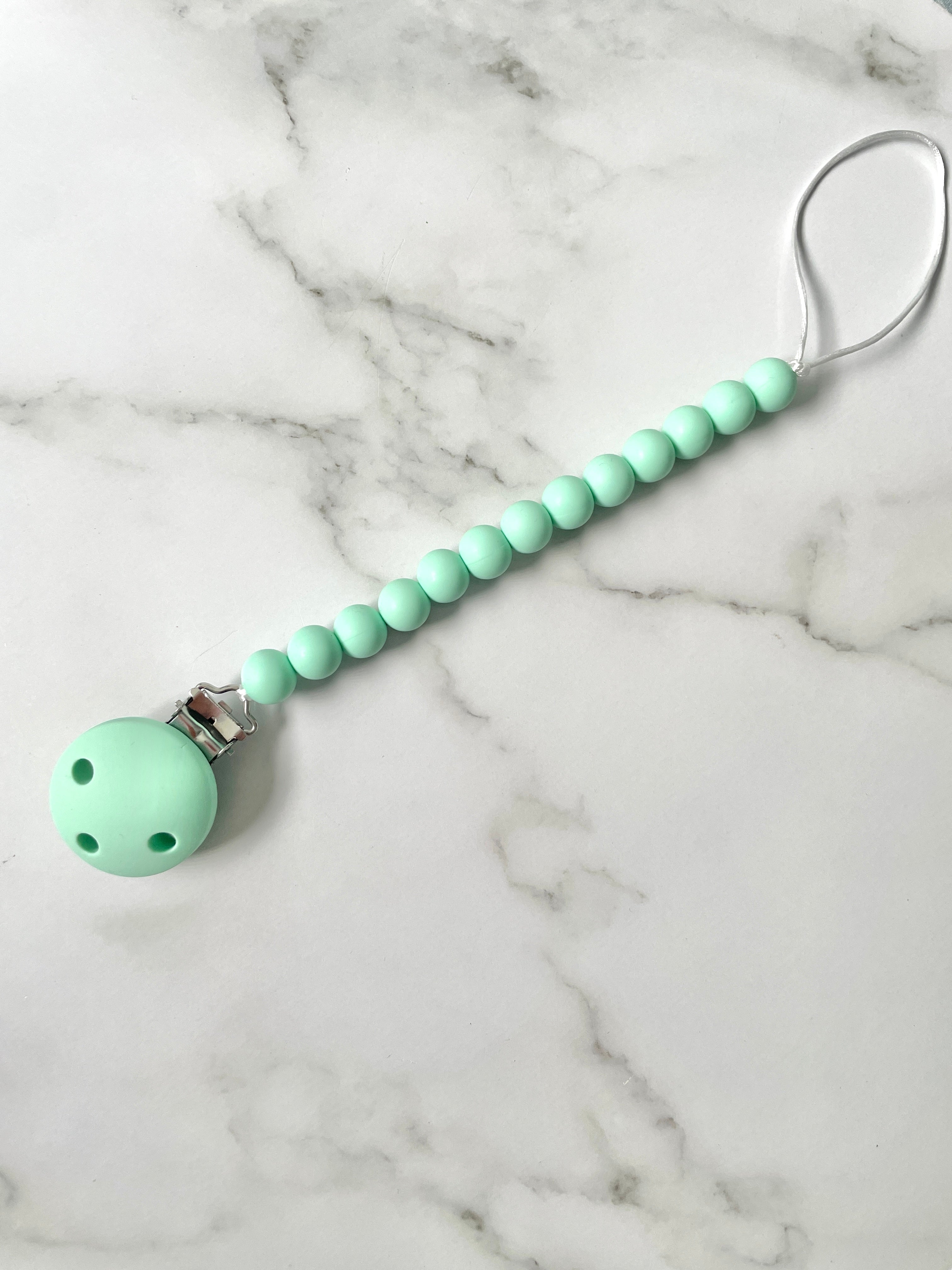 Dummy Chain, beaded dummy Clip, Dummy Holder - mint green.